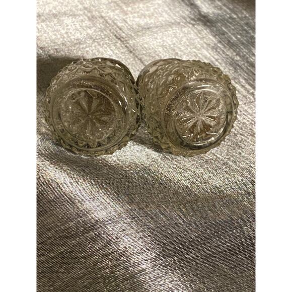 VTG Mini Salt & Pepper Shakers Clear Glass Diamond pattern Chrome tops EUC - Picture 6 of 10